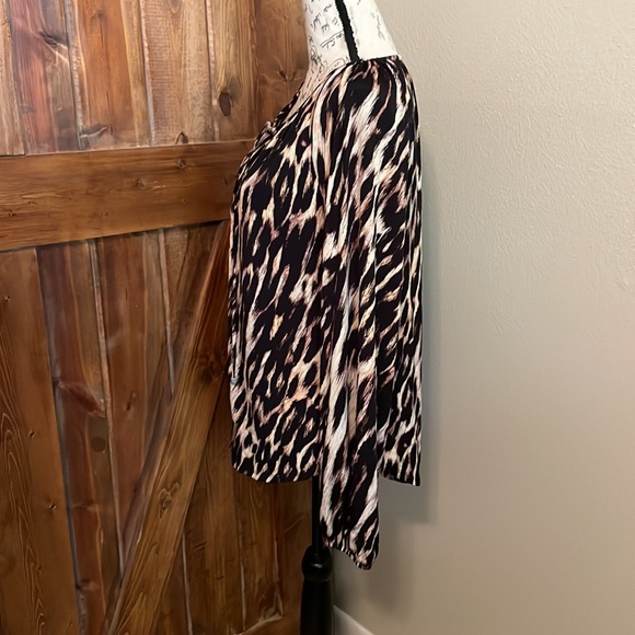 Leopard Print Blouse - Picture 5 of 11